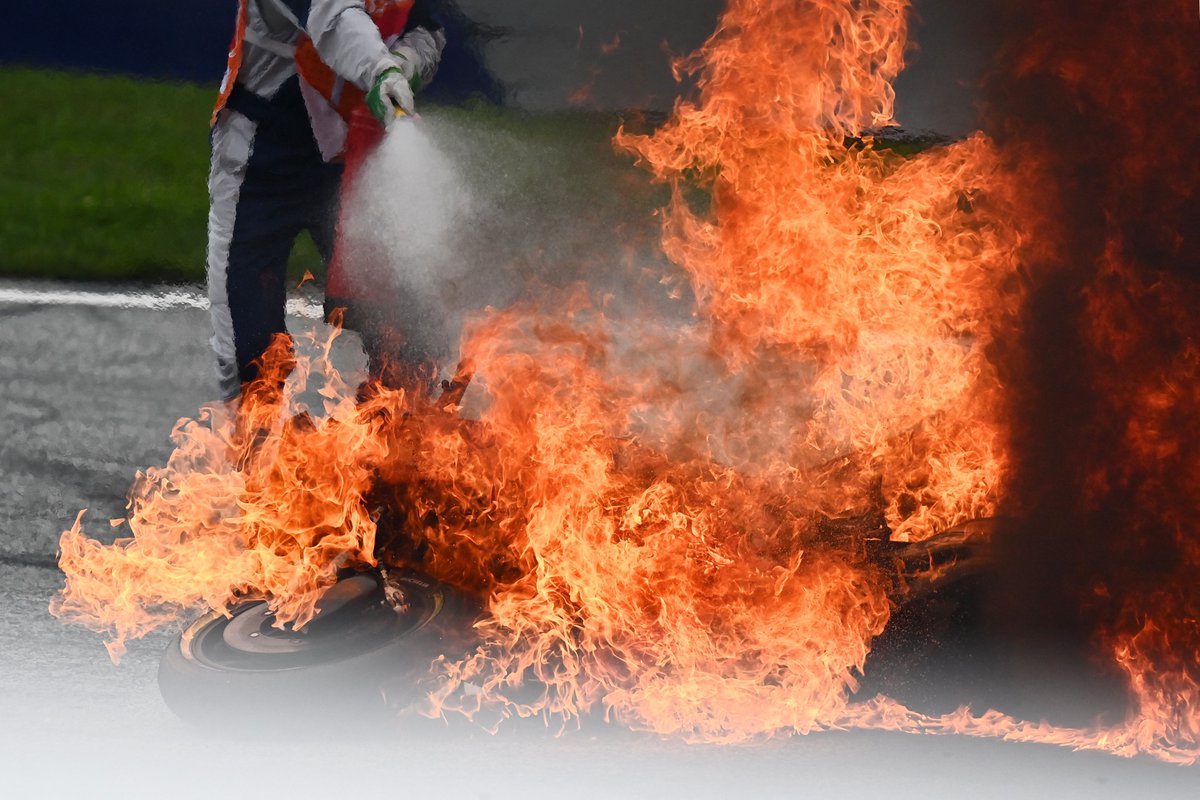 bikesontnt's tweet photo. Incredible photos 🔥 
Incredible mess 😳

#StyrianGP https://t.co/OfHrd3C6cF