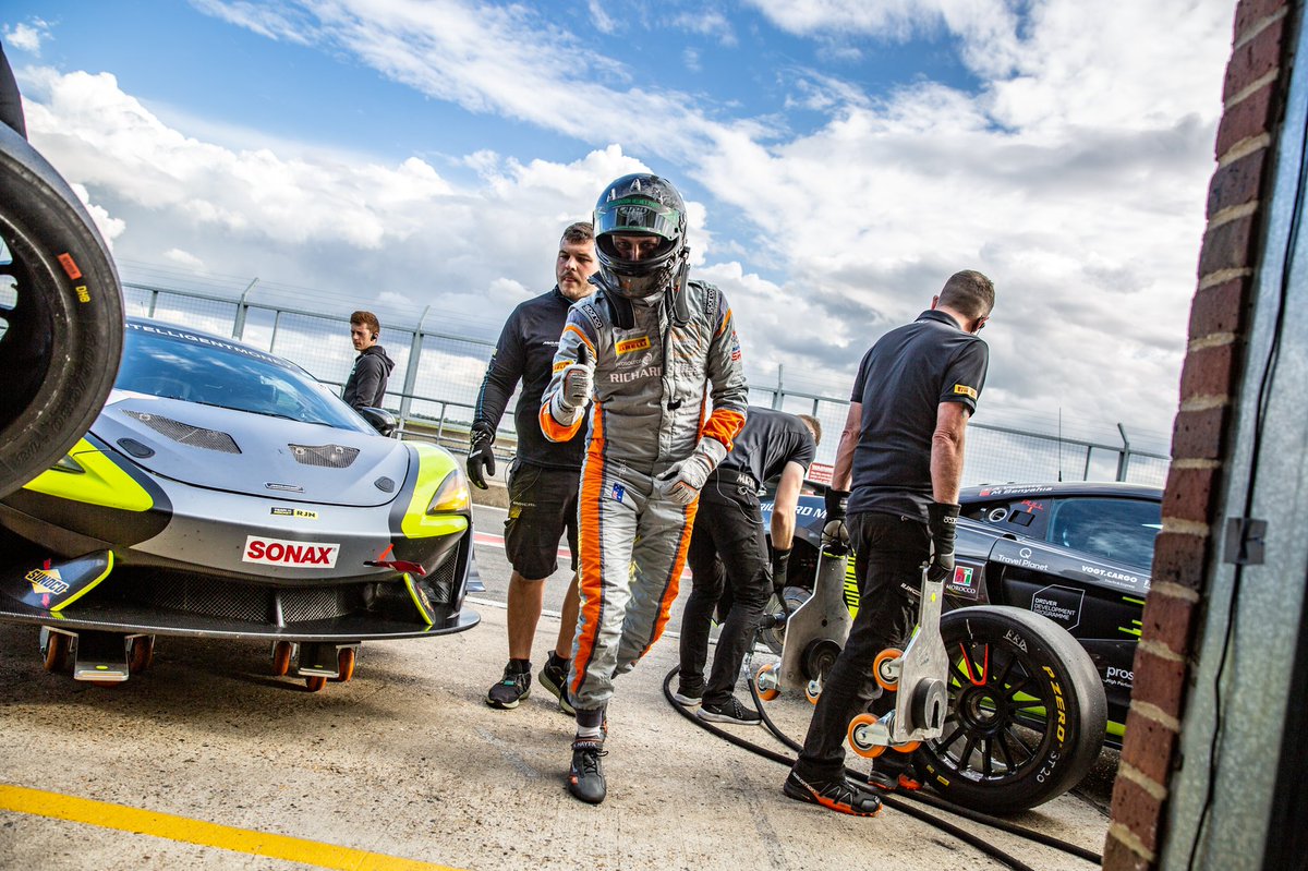 harry_hayek's tweet photo. P3 in class &amp; 4th overall 👍 Thank you @customerracing @Rocket_Msport 🙌

Race 2 coming up… 

4:15PM 🇬🇧 | 1:15AM 🇦🇺

Tune in via https://t.co/AuUAfZJfj9 👀 

#mclarencustomerracing #DDP21 #teamrocketrjn #rocketmotorsport #mclaren #570s #gt4 #snetterton #harryhayek https://t.co/xTp5014zJK