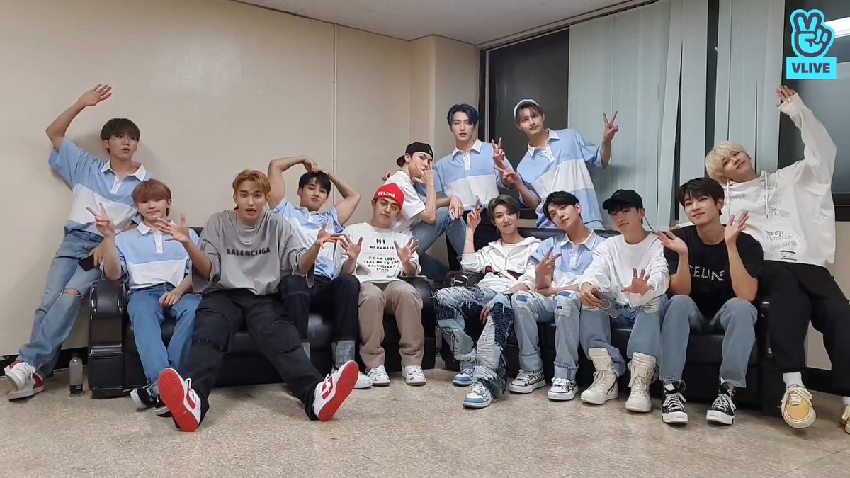 wonubliss's tweet photo. screenshot time with seventeen📸 https://t.co/aEjNYSPaAz