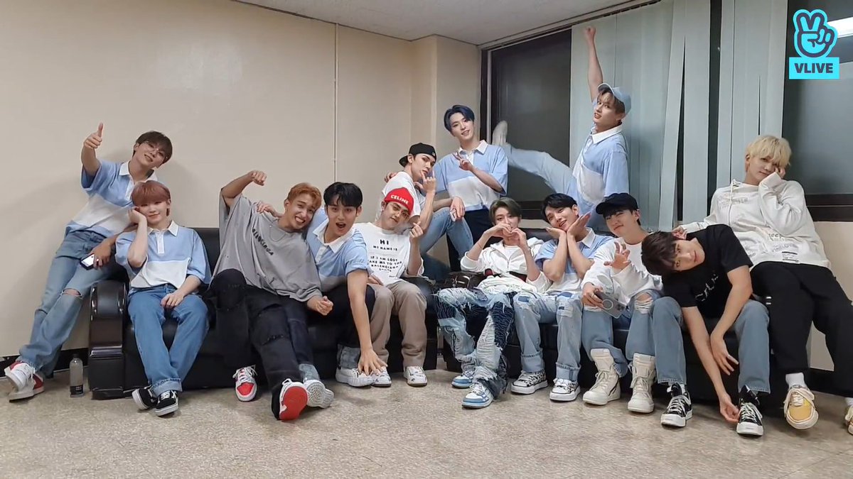 wonubliss's tweet photo. screenshot time with seventeen📸 https://t.co/aEjNYSPaAz