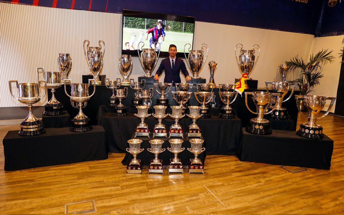 🏆🏆🏆🏆🏆🏆🏆🏆🏆🏆 La Liga
🏆🏆🏆🏆🏆🏆🏆🏆 Super Cup
🏆🏆🏆🏆🏆🏆🏆 Copa del Rey
🏆🏆🏆🏆 Champions League
🏆🏆🏆 UEFA SC
🏆🏆🏆 Club World Cup

🥇🥇🥇🥇🥇🥇🥇🥇 Pichichi Trophy
🥇🥇🥇🥇🥇🥇 Ballon d’Or
🥇🥇🥇🥇🥇🥇 La Liga Best Player

💔 End of an era for Lionel Messi.