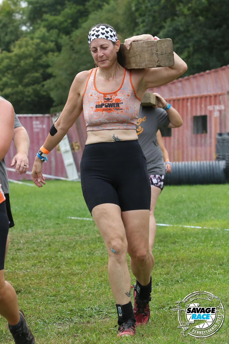 ScoliSwimmer's tweet photo. Several years ago, I would have never dreamed of doing something like. when people ask if I would have my #spinefusion again… in a heartbeat. Life isn’t easy but it is beyond what I could have ever imagined. #scoliosis #spinefusion #OCR #grateful @SavageRace #Scoliosis https://t.co/YGo0hdcDtc