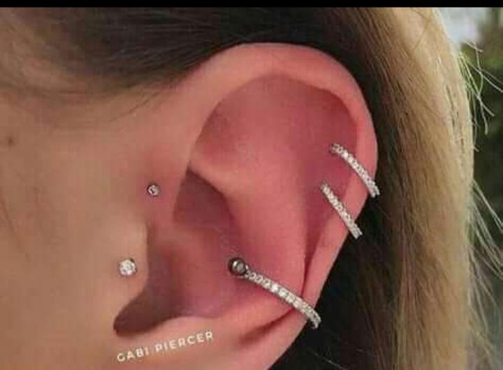 Nefastodo15's tweet photo. QUALQUER TIPO DE FURO É SÓ CHAMAR NA DM, PREÇO QUE CABE NO SEU BOLSO $$$, VOCÊ BOTANDO 2 PIERCING, O 3° SAI GRÁTIS!!!!!!! CHAMA NA PREFERÊNCIA!!! 🤟🔥❤️ https://t.co/G8HrLY5Lum