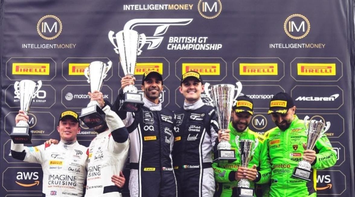 OAA_OmanAuto's tweet image. السائق العُماني الدولي البطل أحمد الحارثي يحرز المركز الأول في السباق الأول ببطولة جيتي البريطانية.. @AlHarthyRacing