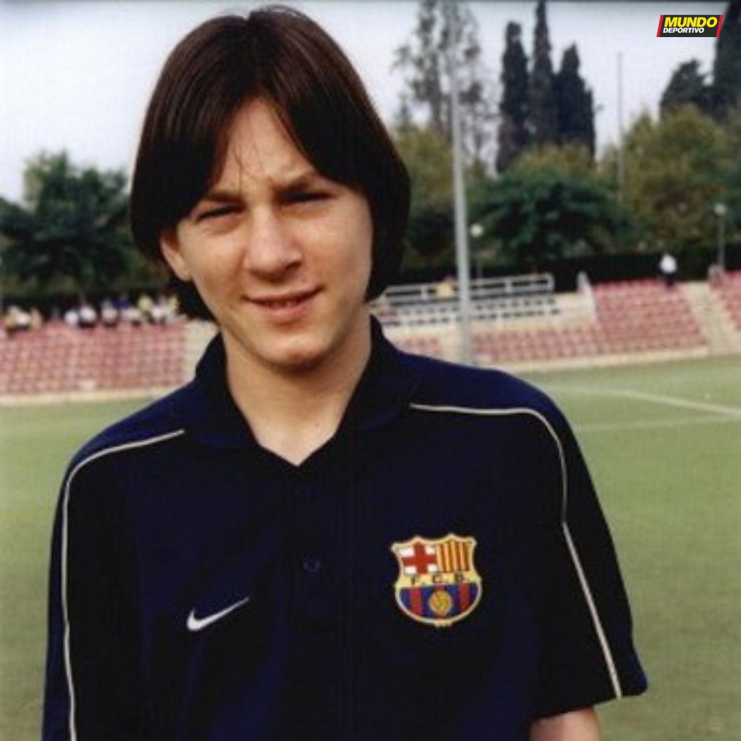 mundodeportivo's tweet photo. 💙💔 Leo Messi, toda una vida en el Barça...

📸 MD https://t.co/MdcTMNcOMo