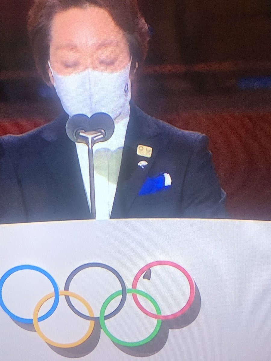 javierromo64's tweet photo. He sido el único #gilipollas que le ha dado una zapatillazo a la #television para quitar la #polilla de la pantalla 📺 #tokio2020 🤦‍♂️🤦‍♂️🤦‍♂️🤦‍♂️🤦‍♂️ https://t.co/JQXIEPvjV7