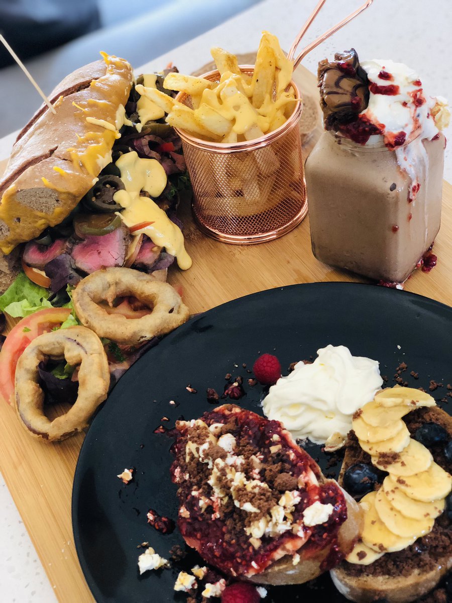 The_Cookoff's tweet photo. They say “Ko borotho bo teng, botshelo bo teng”.. Well, not today coz we asked the contestants to “kill” us with a sandwich and a glass of milkshake! Milk from @BotswanaFoods’s Delta Fresh, here are the submissions #DeathBySangwage https://t.co/GViitwgsT6