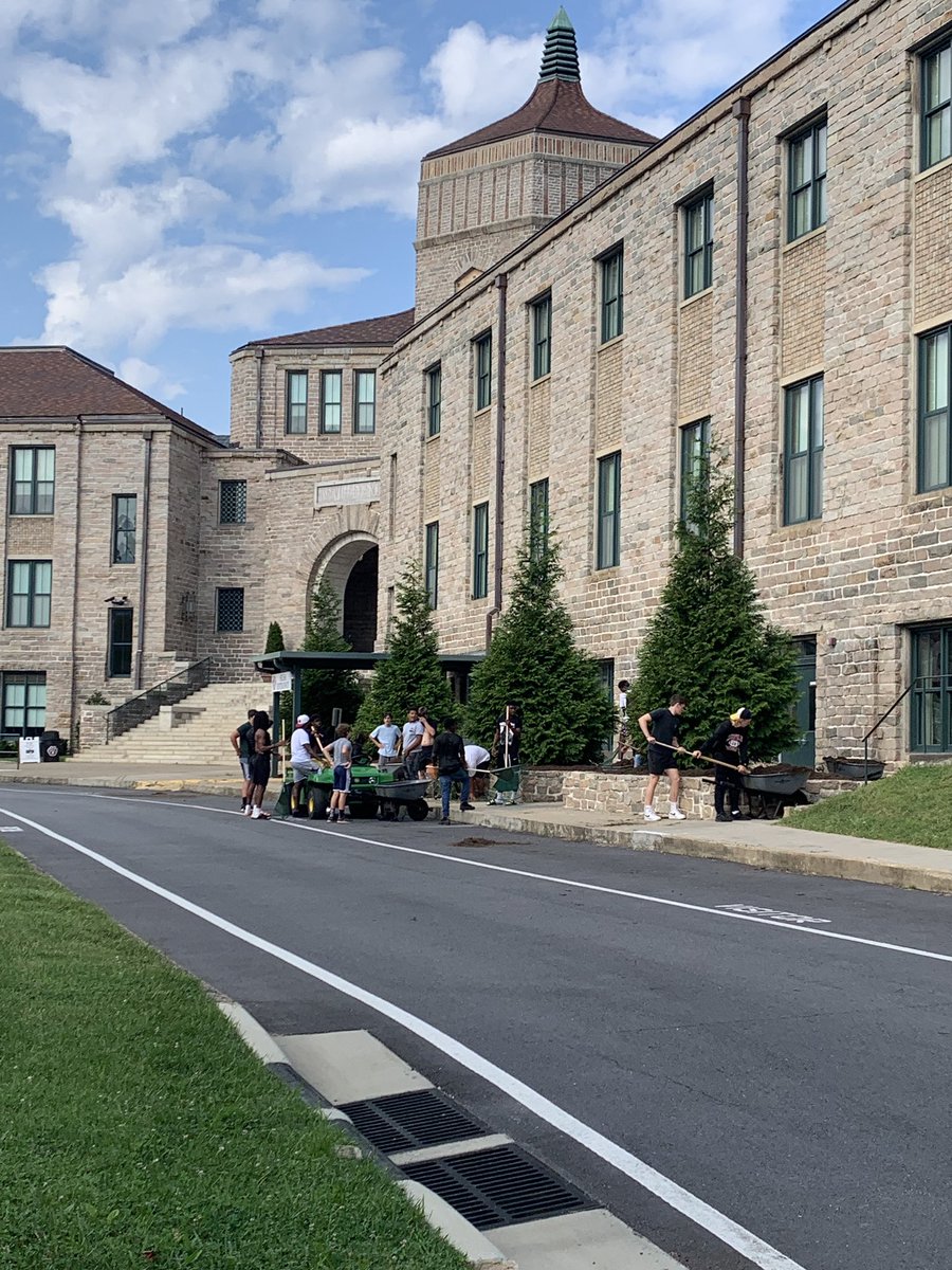 First week is in the books! We finished it off with a busy day yesterday that started with our community service project. Very proud of how our young men showed up and served their school community! #ServantLeadership #CougarPride #TheHigh