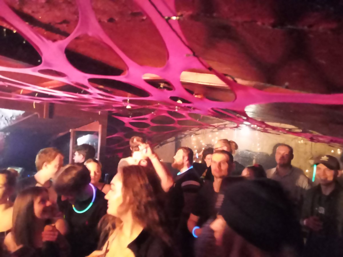 _ColourofSound_'s tweet image. Incredible first live event at @Basement45 in Bristol last night. Six hours, six DJs and hundreds of epic tracks.

Thank you to everyone who came and made it so special ❤️