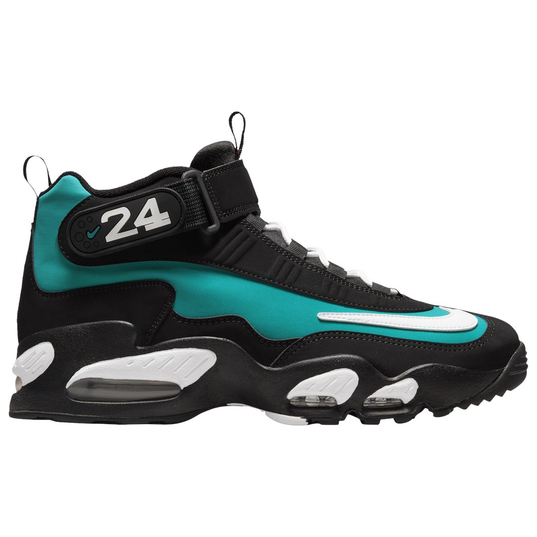 J23 iPhone App on X: NEW Nike Ken Griffey Jr “The Kid” Jersey on  Footaction $75 + FREE shipping Link ->    / X