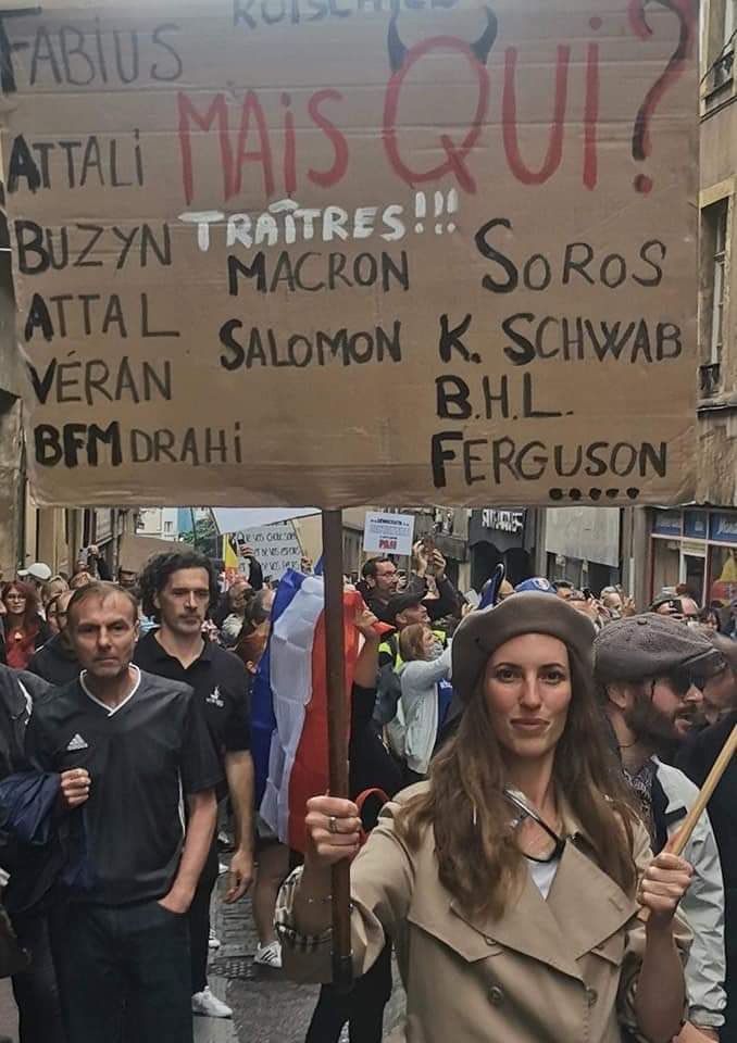 tcabarrus's tweet photo. La dame qui portait fièrement un panneau #antisemite dans les rues de Metz avec les #antiPass n'est pas inconnue. Elle s'appelle #CassandreFristot, était candidate "#diversdroite" aux #Municipales à #HombourgHaut (57470). Son programme, "rassembler". Elle a obtenu 209 voix (12,5% https://t.co/uFeijUI3Sg