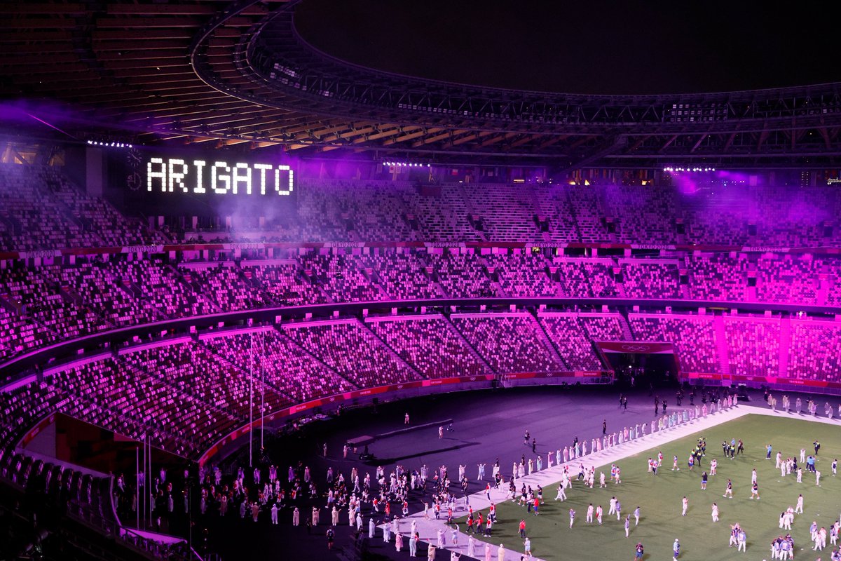 Arigato Japan, arigato Tokyo! 🇯🇵

The typography of the LED display of 'arigato' is the same one that was used to spell out 'sayonara' in the Closing Ceremony at Tokyo 1964! 😍

#ClosingCeremony #Arigato2020 #StrongerTogether