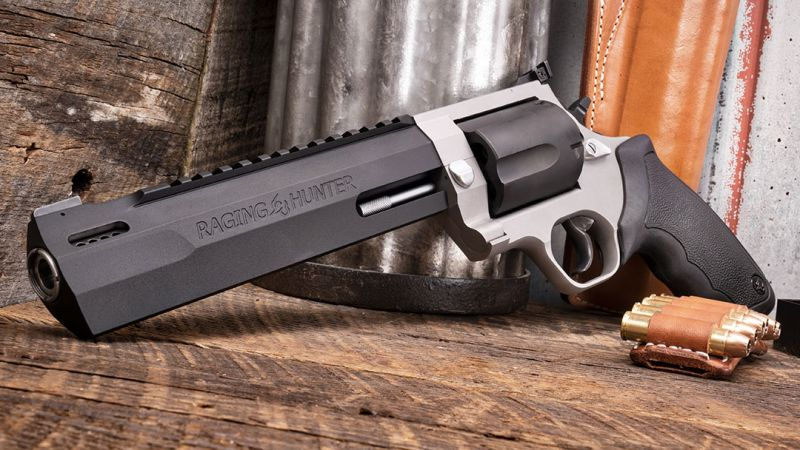 DefenseLrca's tweet photo. On Target Magazine destaca o revólver Taurus Raging Hunter .460 S&W
#TaurusArmas #TaurusUSA #tasa4 #JindalTaurus #RagingHunter #turnaround #antifragil
https://t.co/17wcstfHuC https://t.co/bgsKls3w3i