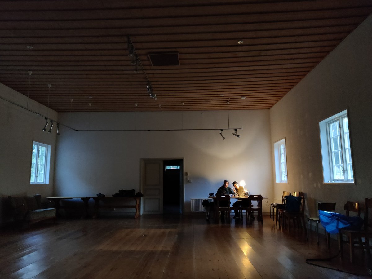 SAOCousins's tweet photo. A mini holiday to Omberg in Östergötland. Because of the dogs we had to sleep in the old Naturum (nature exhibition) at Stocklycke Hostel. Plenty of space 😂, lots of birds and a success
#tåkern #omberg #nature https://t.co/xW9ncQAvQk