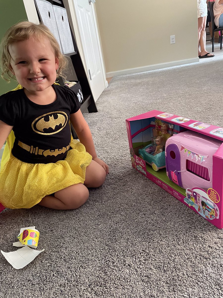 MahanTim's tweet photo. Fun times yesterday at my oldest granddaughters Birthday 🎉 party. #TeamKaylee.  #SuperHeroTheme https://t.co/cXhbmPSbd3