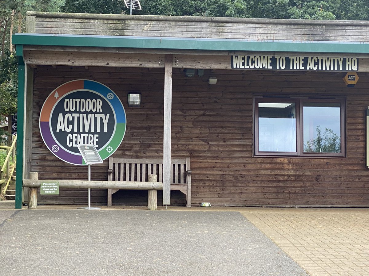 wileman_rebecca's tweet photo. Perfect weather for the outdoor activity centre! @CP_UK_Woburn https://t.co/ltjSyeOipm