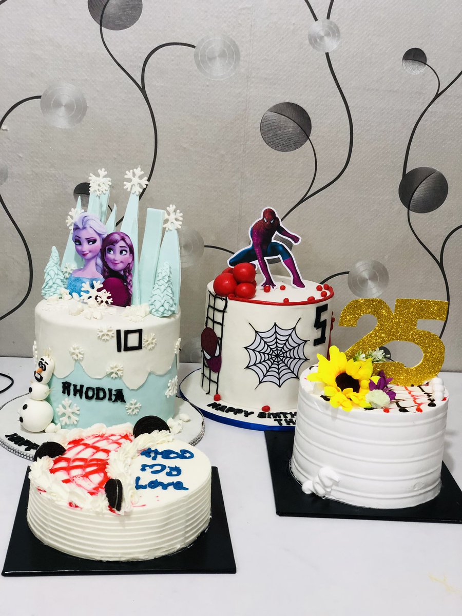 Harshabeecakes's tweet image. All shades of cuteness in one picture 

#Harshabeecakes #cakesinlagos #cakesinikorodu #birthdaycake #BBNaija