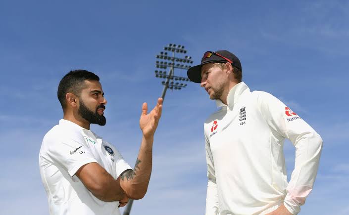 EhsanQureshi_1's tweet photo. Golden opportunity for India!!! But Rain May Save England. Million Indian followers keeping finger crossed. May be a Drama??
#EngvsInd1stTest #Cricker #India
@tmcheemas @QureshiAsadAli @Shoaib_Jatt @CricCrazyJohns @realshoaibmalik @vijaylokapally @imVkohli @BCCI https://t.co/XoUrIaasj3