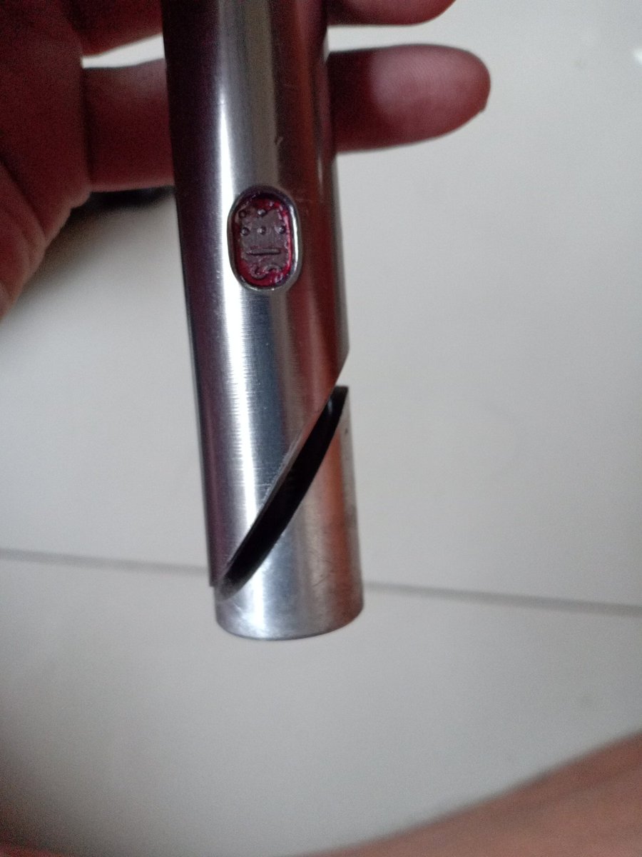 DaganganB's tweet photo. 3t status panjang 12,5,barang mulus. #fnfjb https://t.co/yPbqixaNXk