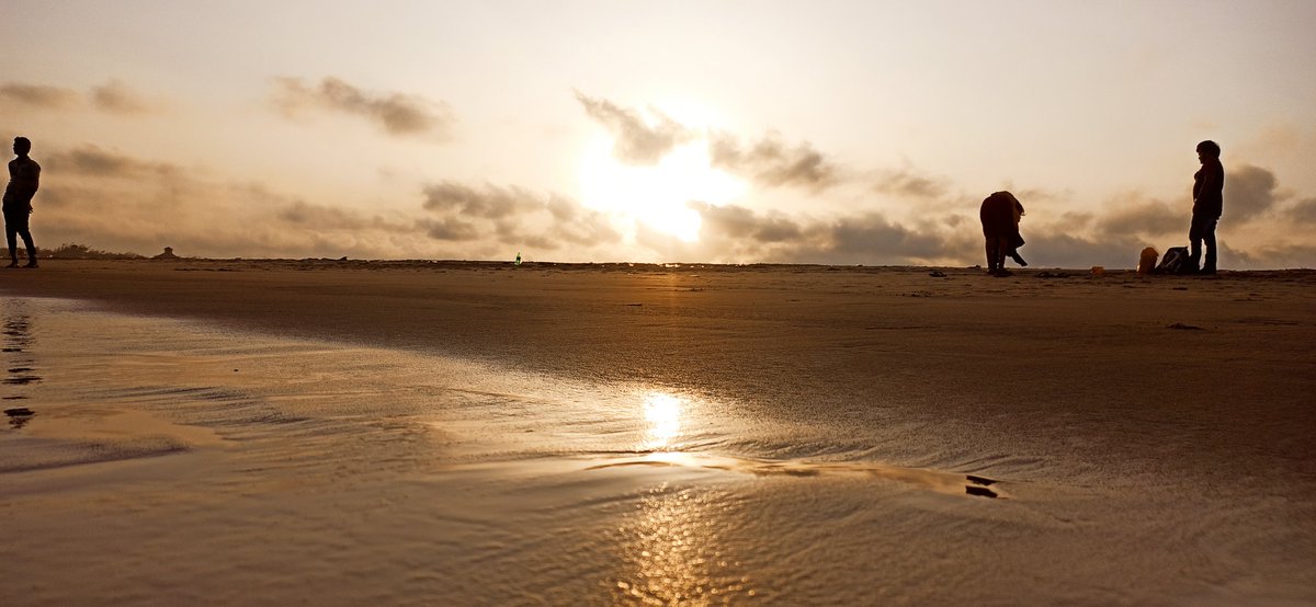 nayuduganisetti's tweet photo. #beach snapssss.. โค๏ธโค๏ธ https://t.co/0REdFLy1wN