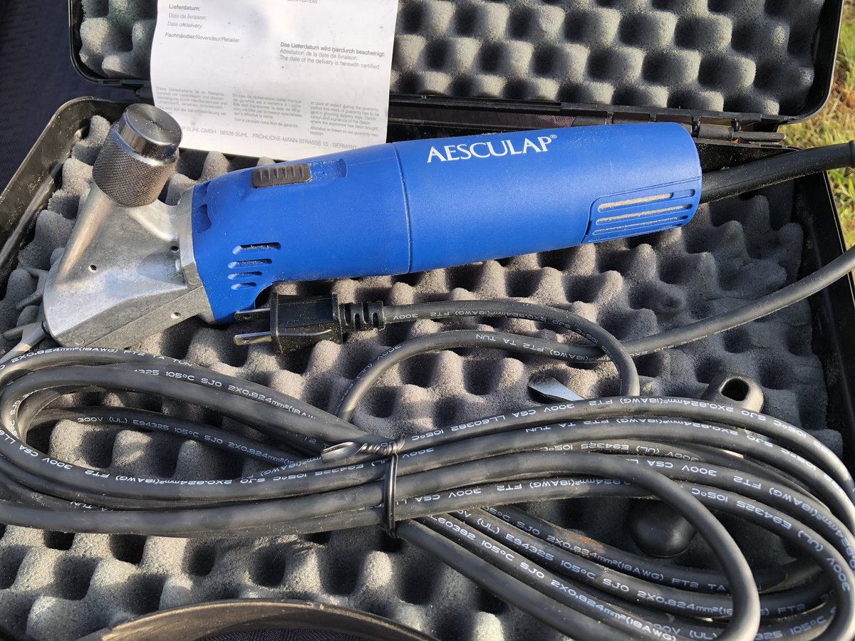 KYChampionSS's tweet photo. It’s state fair season and time to be getting livestock ready for the shows. We stock several brands and styles of livestock clippers, like these Aesculap Sheephead Clippers. Contact us for more information! Championss709@gmail.com #livestockshows #dairyshows #4H #FFA https://t.co/Vf2PgE0ZE0