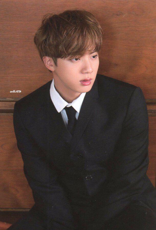 vojihon's tweet photo. CONGRATULATIONS JIN
#72ndEpiphanyByJin 
#방탄��년단진 #BTSJIN #JIN 
@BTS_twt https://t.co/fYgkHhfRtL