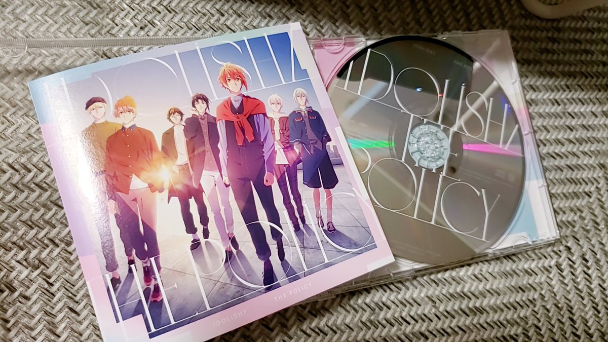 朱里 今日まで歌詞カード見るの我慢してたんだけど 6話見終わってから聞いて 歌詞理解して 泣いてしまった 真崎エリカさんは本当に天才だな アイドリッシュセブン 最高