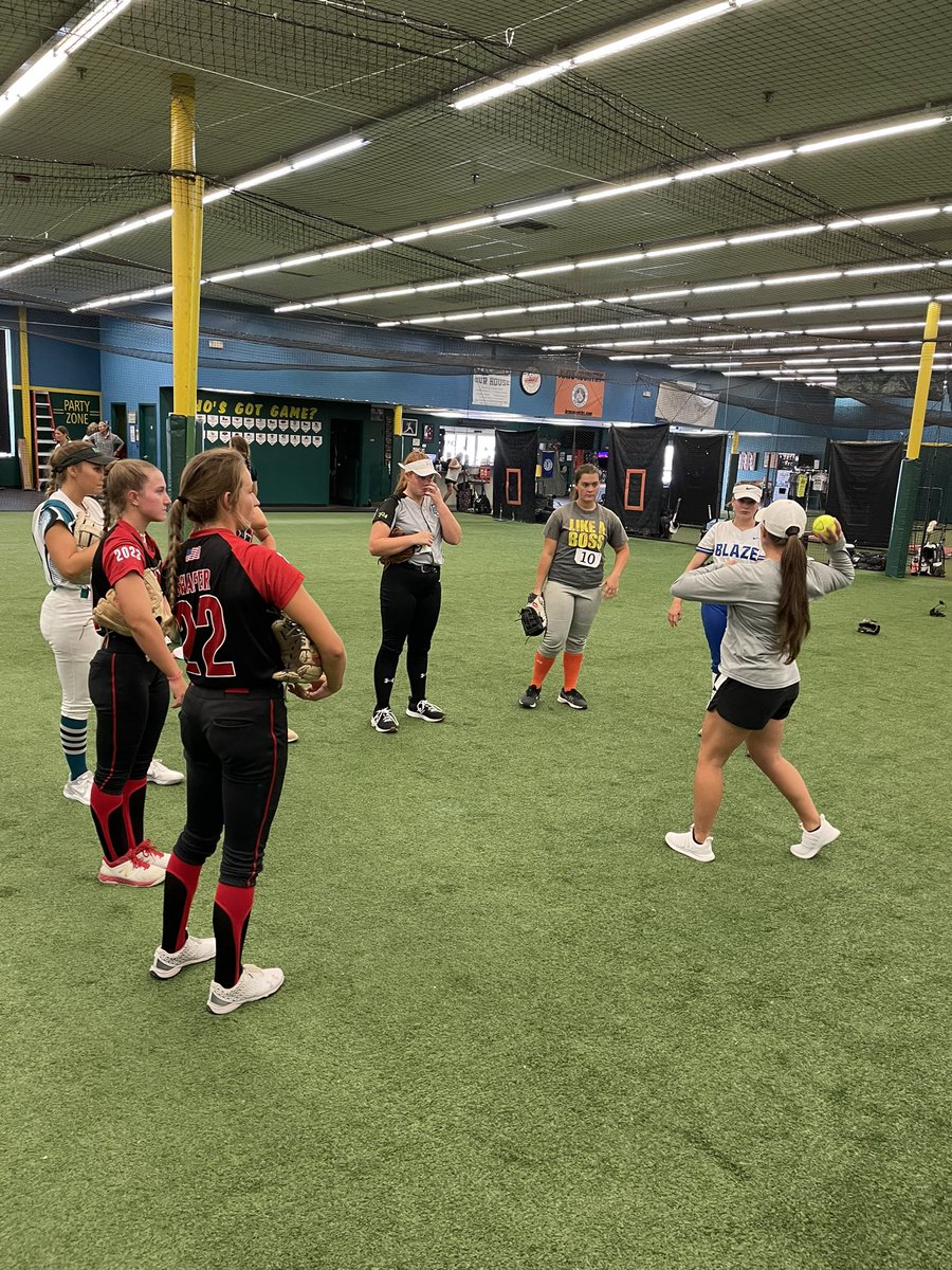 College Exposure Softball Camps tweet media