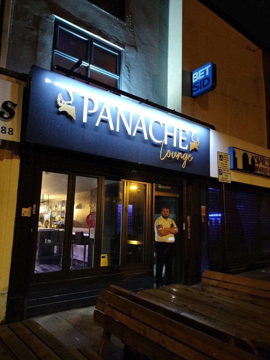 ACEK9SECURITY's tweet photo. 2nd job of the night it was a wet one https://t.co/W9l0SRzi9l