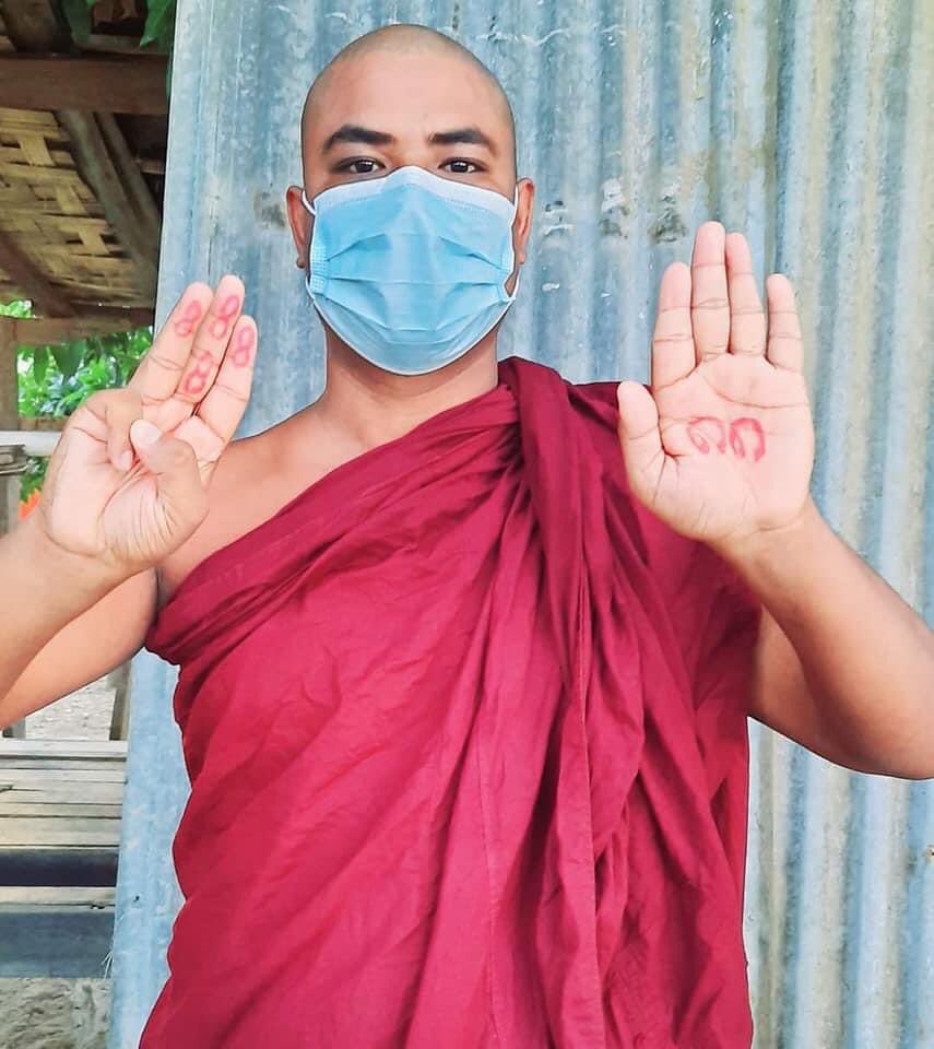 SpringBago's tweet photo. Buddhist Monks from #Sanghas' Union participated in #8888MemoirStrike and #8FingersStrike today. 

8888 UPRISING IN 2021
#WhatsHappeningInMyanmar
#Aug8Coup
#KBZWorkingForJunta https://t.co/ZfmlR0kyb1