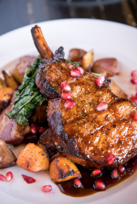 mscollegetown's tweet photo. There's nothing quite like Starkville dining experiences. With high customer volumes, reservations at your favorite restaurants are highly encouraged. 

#StarkvilleMS #SupportStarkville #VisitMS https://t.co/LLSsicihZv