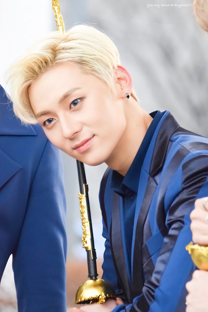 210809
Happy Minhyun Day
高校生だったミニョンが
27歳となって
その姿をずっと見守り
応援し続ける事が出来て幸せ♥️
変わらずに居てくれて
ありがとう!!!

#HAPPY_MINHYUN_DAY
#여름의_선물_민현아_생일축하해
#Lovely_MINHYUN_day
#뉴이스트 #NUEST #황민현
#MINHYUN #ファンミニョン #ミニョン