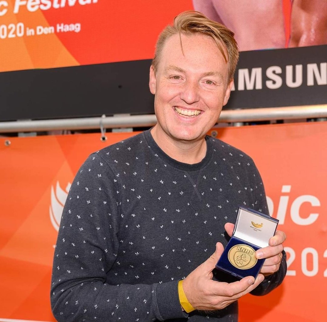 Coen van Bunge tweet media