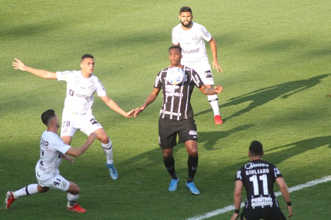 E8S-Y-wX0Aclvpc?format=jpg&name=small