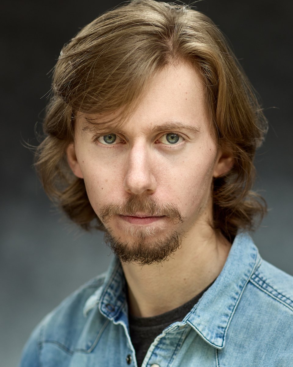 ElliotCInnes's tweet photo. Thanks to @NeilsonPhotos For the new headshots. Great shoot day, couldn't be happier. https://t.co/UK6lF5kdyw