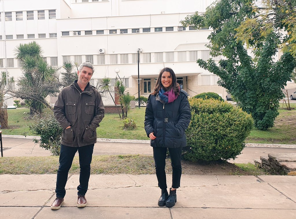 La importancia de generar nuevas investigaciones en vacunas. Entrevistamos a <a href="/gperezmarc/">Gonzalo Pérez Marc</a> ahora en la <a href="/TV_Publica/">TVP</a> .