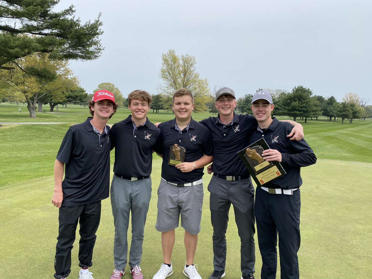 nick_winning11's tweet photo. Sophomore season was one for the books. Couldn’t have asked for a better coach or group of friends. Looking forward to next year! https://t.co/JECPgTcoAc
