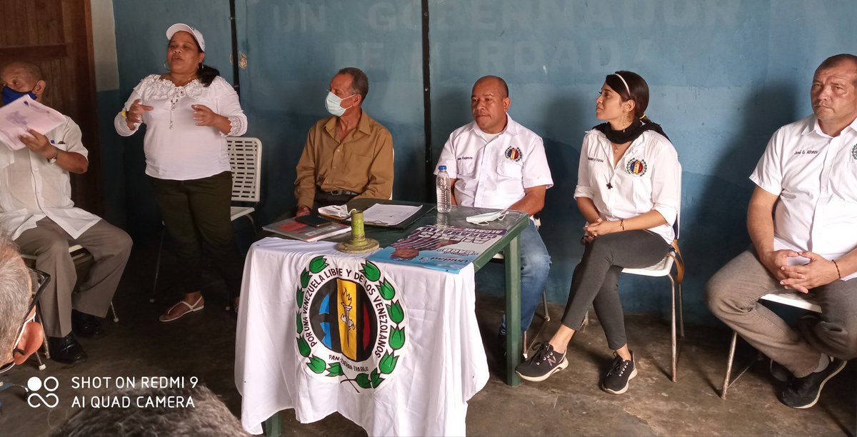 GagoAlexisPiar's tweet photo. En #Piar contamos con un equipo de hombres y mujeres de lujo, con capacidad de organización y gerencia que nos guiarán al seguro triunfo el próximo 21N. Mis saludos y felicitaciones a la compañera Lilibeth Tenía por su intervención en el conversatorio de hoy. #Monagas https://t.co/Y2H7V4jrcC