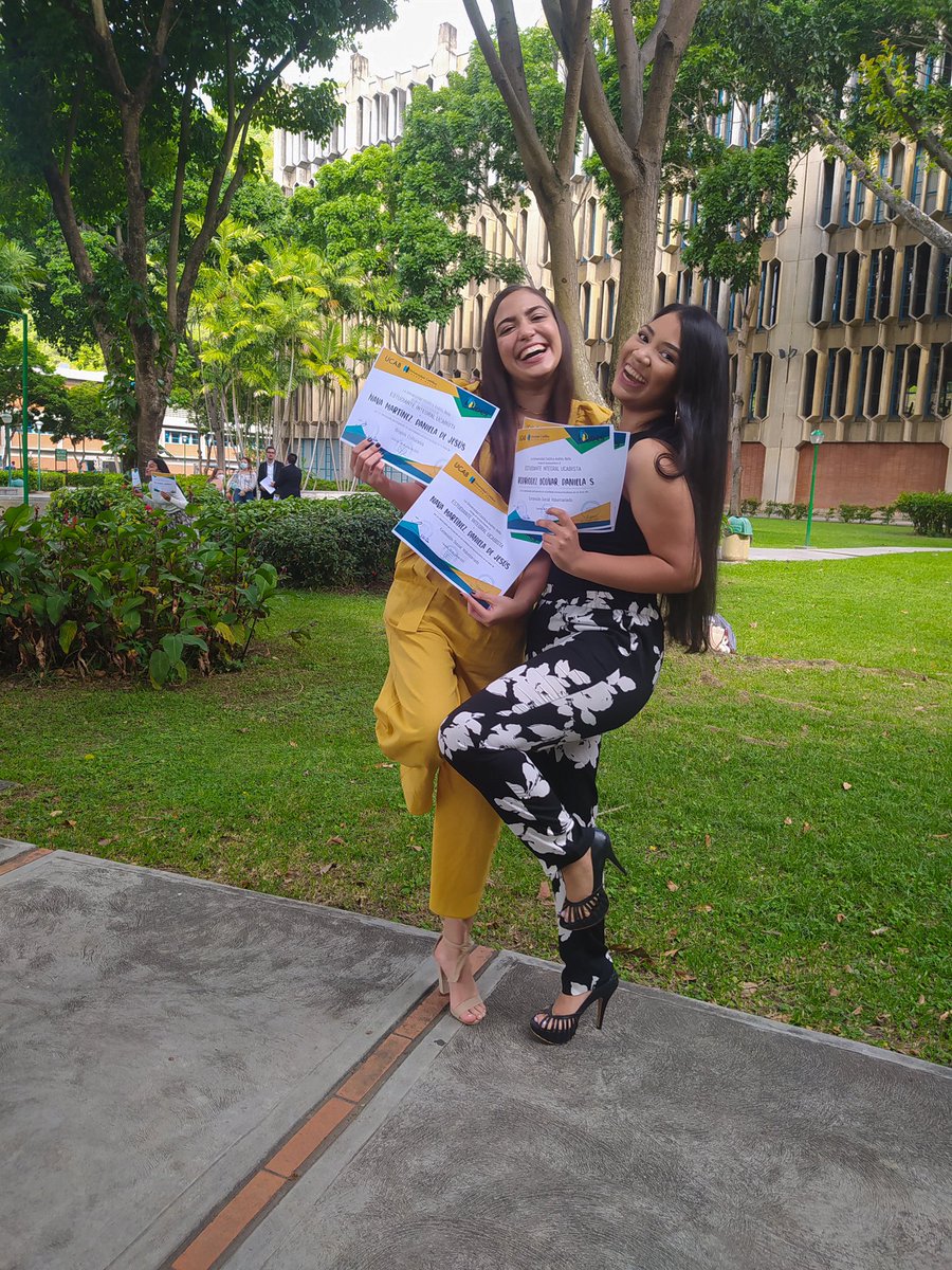 Nuestros universitarios integrales, enaltecen el nombre de Medatia.🐢

Los graduandos de nuestra institución tienen la oportunidad de aprender una carrera universitaria en el salón de clases, y otra inesperada en Medatia, a través de la experiencia de aprender haciendo.