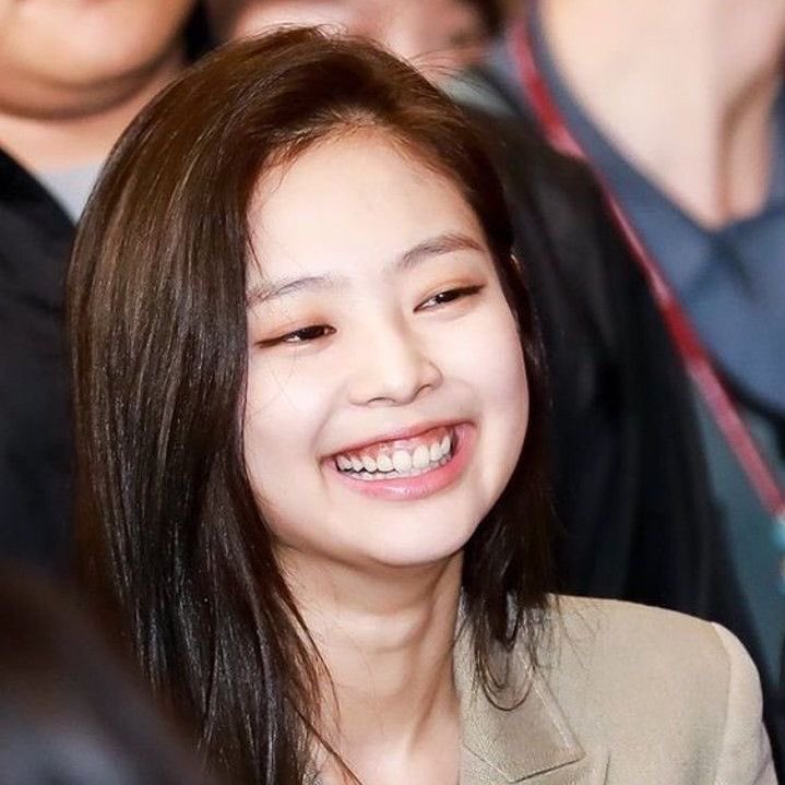 jendyloml's tweet photo. Hi♡︎this account for blackpink #김제니 and redvelvet #손승완 i hope y’all enjoy here <3 https://t.co/mNyXbW7PeQ