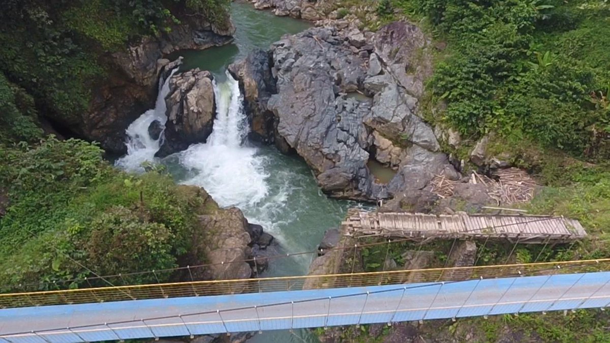 RelawanKampung's tweet photo. Alhamdulillah, memasuki usia 7 bulan Jembatan Gantung Curug Bandung donasi PT Chandra Asri di Cikotok Lebak, Banten. #JembatanChandraAsri #1000JembatanUntukNegeri #RelawanKampung https://t.co/qM7JM08oiI