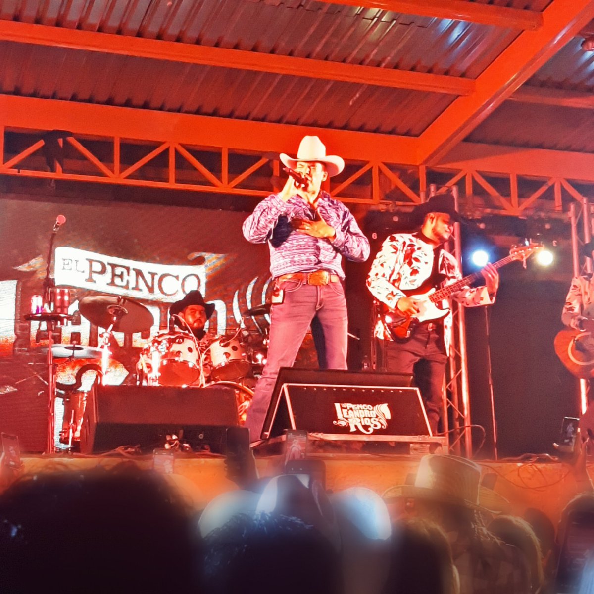 Jaqui_0511's tweet photo. @LeandroRiosMx Diría mi mamá, que chulo viejo. https://t.co/Z72ETU0AQ8