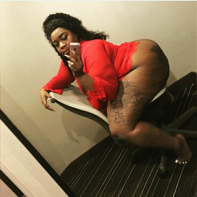 That thang thangin👅👅 https://t.co/KAwXO7ZSUT