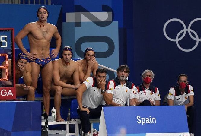 Finalizan los Juegos Olímpicos #Tokyo2020 ￼ 

Enhorabuena a toda la expedición española 🇪🇸 en especial a nuestros vecinos <a href="/rayderley/">rayderley</a>, <a href="/8Piluka/">Pilar Peña</a>, Miki Oca, <a href="/alexbustos_10/">Alex Bustos</a> y <a href="/roxanapopa97/">Roxana Popa</a>

¡¡¡Grande el deporte de #Alcorcón!!!