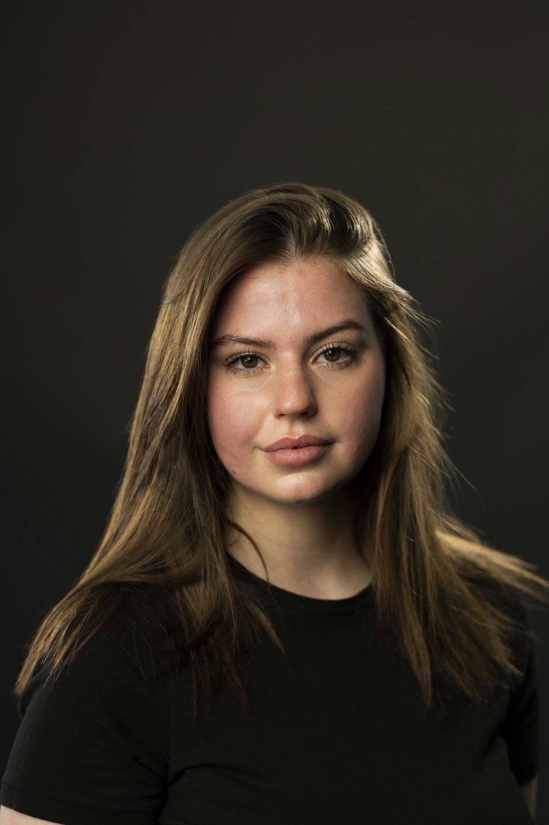 AmyDallasActor's tweet photo. Some new headshots https://t.co/Pu4FJGO9cq