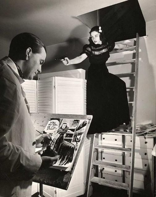 DarrellEpp's tweet photo. Milton Caniff at work on Terry and the Pirates. https://t.co/9h8J4lo6rN