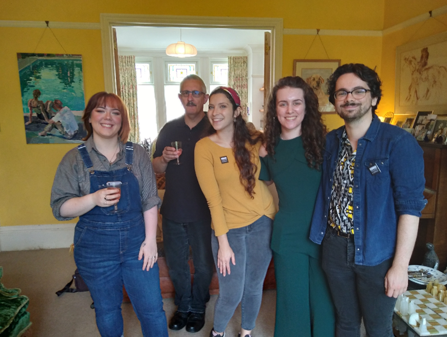 ƎncoreTheatreCompany tweet media