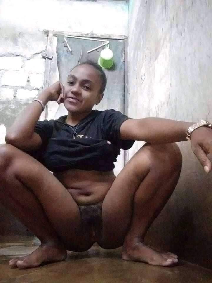Katanya perempuan ini marga koibai....!!! 😘😘