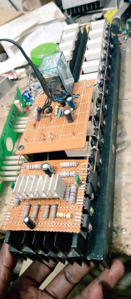 djayflexible's tweet photo. Some Of My Hands Work ✊✊

I Recreat Condemn Amplifier Into New✊✊

Kindly Contact Me Of Any Of Your Works 

WhatsApp: +233558422135
Television: +233558422135

@PedawanNews 
@flexkgermain 
@JupitarOfficial 
@shattawalegh 
@BravadoGH 
@lordrayAwuah https://t.co/1C1JTi7wka