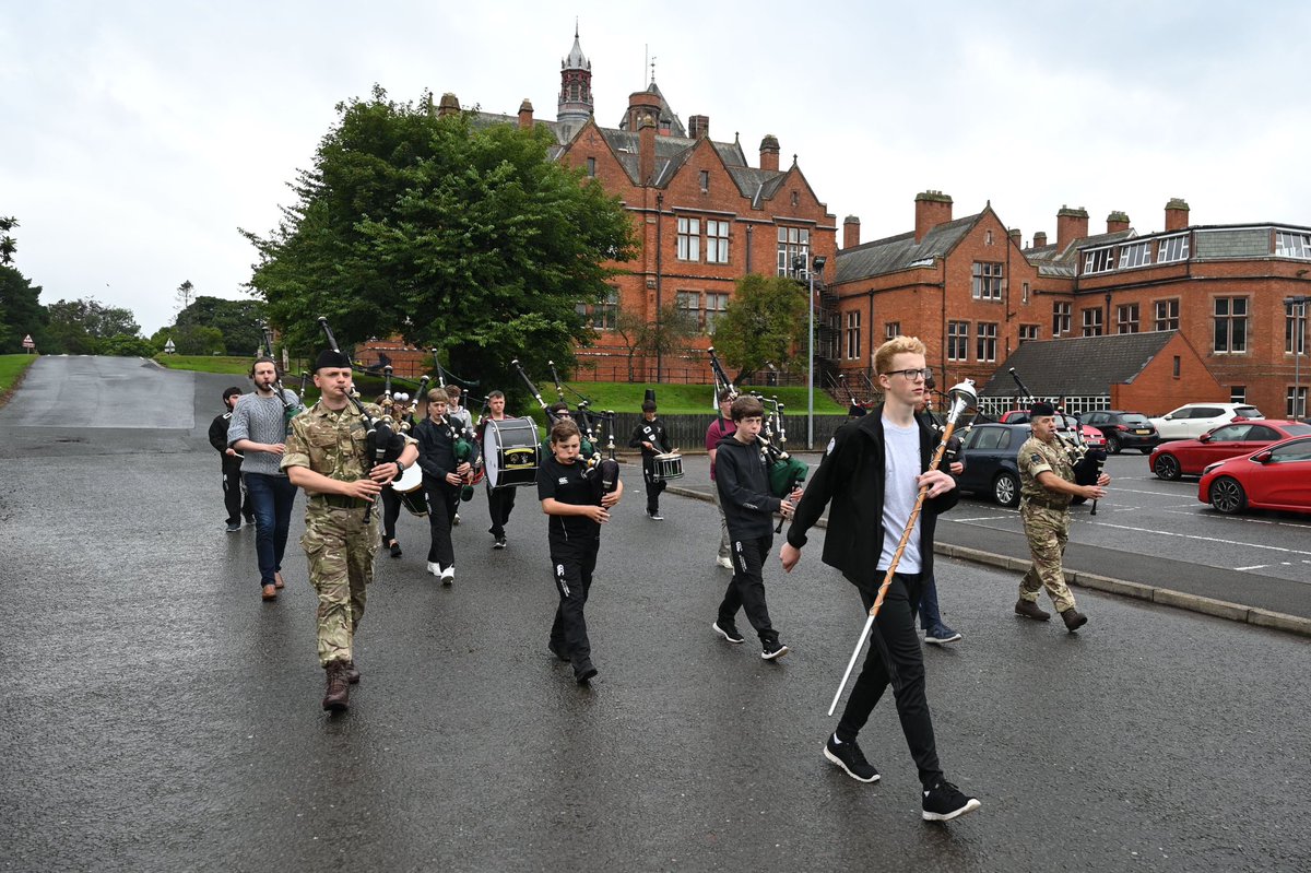 ccf_campbell's tweet photo. Members of Campbell College Pipes and Drums took part in a practice at the College with members of the SNIY @CombatRecce who were visiting NI today. A great time had by all - good to practice together again. Thanks to @combatrecce_CO and @mcooperpics. https://t.co/70m0V8qpo2